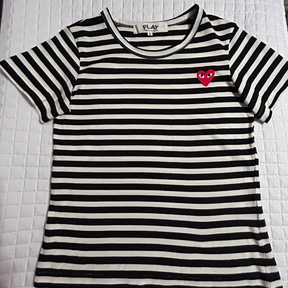 Black and white striped tee
